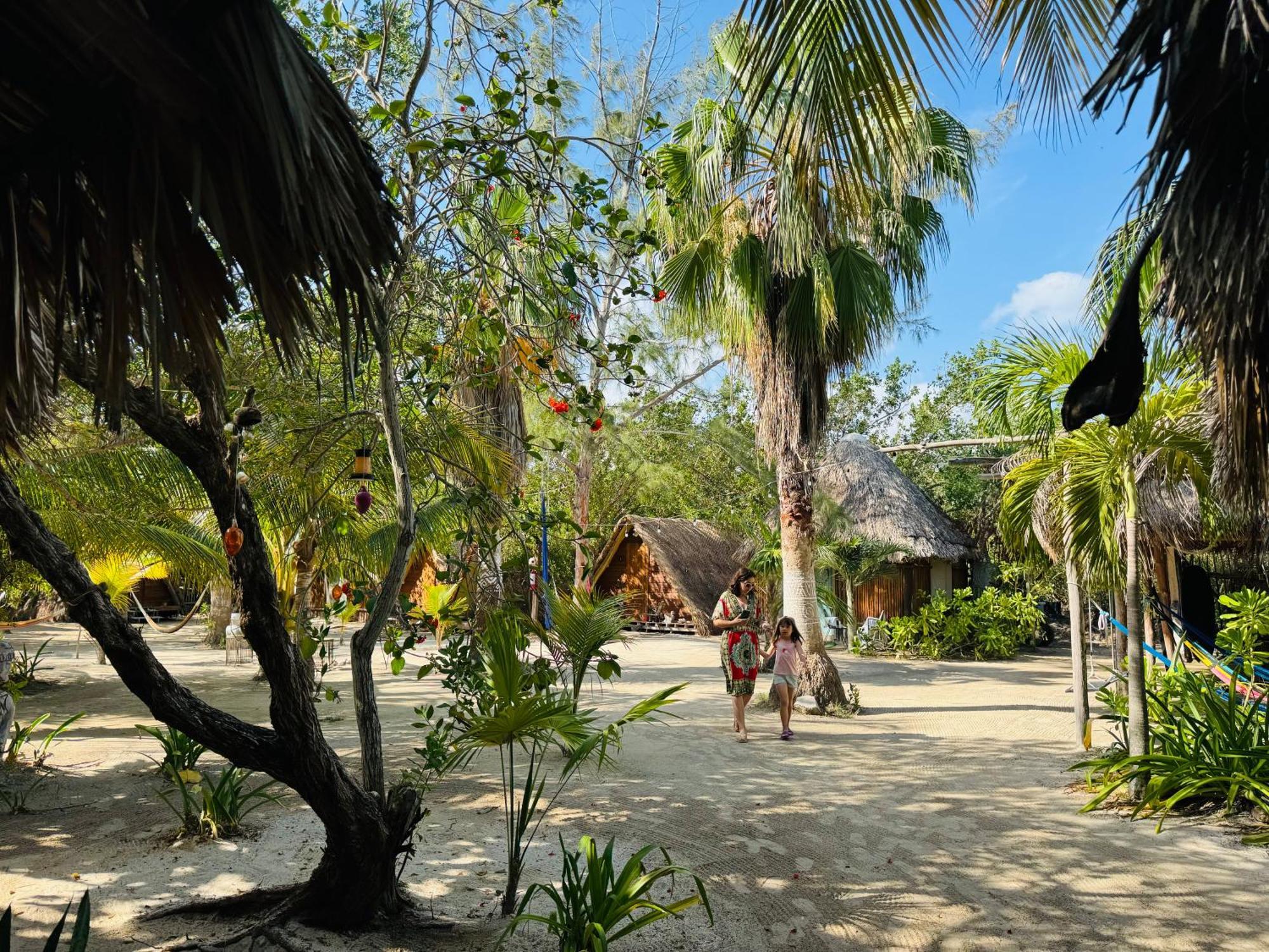 La Aldea Holbox Cabanas Y Camping ภายนอก รูปภาพ